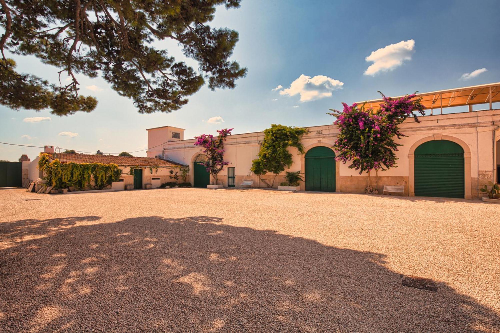 Villa Ceci Dimora Di Storie Andria Exterior photo