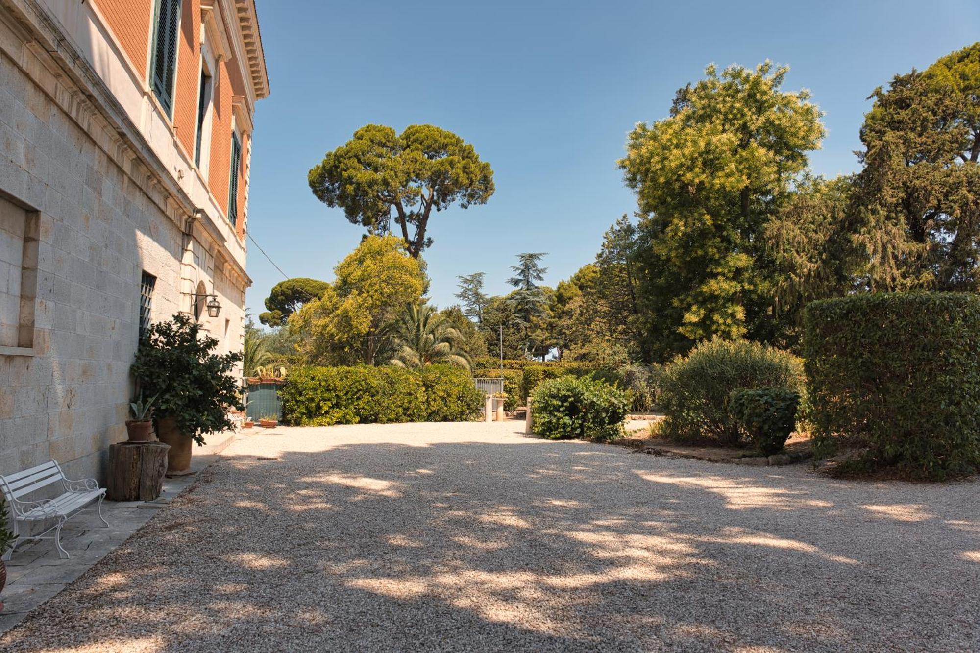 Villa Ceci Dimora Di Storie Andria Exterior photo